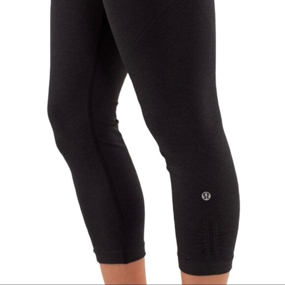 Lululemon Ebb And Flow Crop IIBlack size 6 - Picture 8 of 15